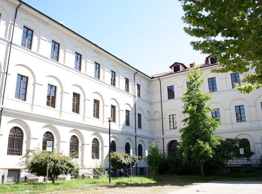 Caserma perrone, Università di Novara