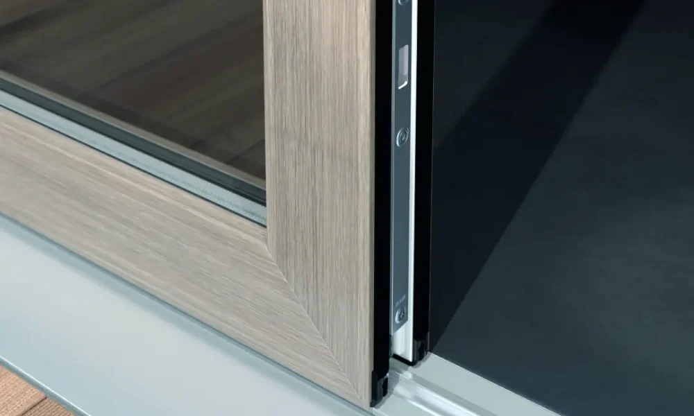 dettaglio-scorrevole-pvc-schuco-living-slide-soglia